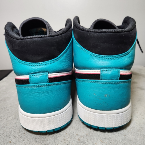 Size 15 - Air Jordan 1 SE Mid South Beach - Picture 5 of 10